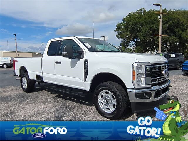 2025 Ford F-350 Super Duty XLT SuperCab LB 4WD