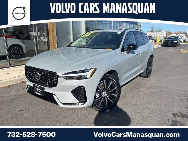 2025 Volvo XC60 B5 Plus Dark Theme AWD