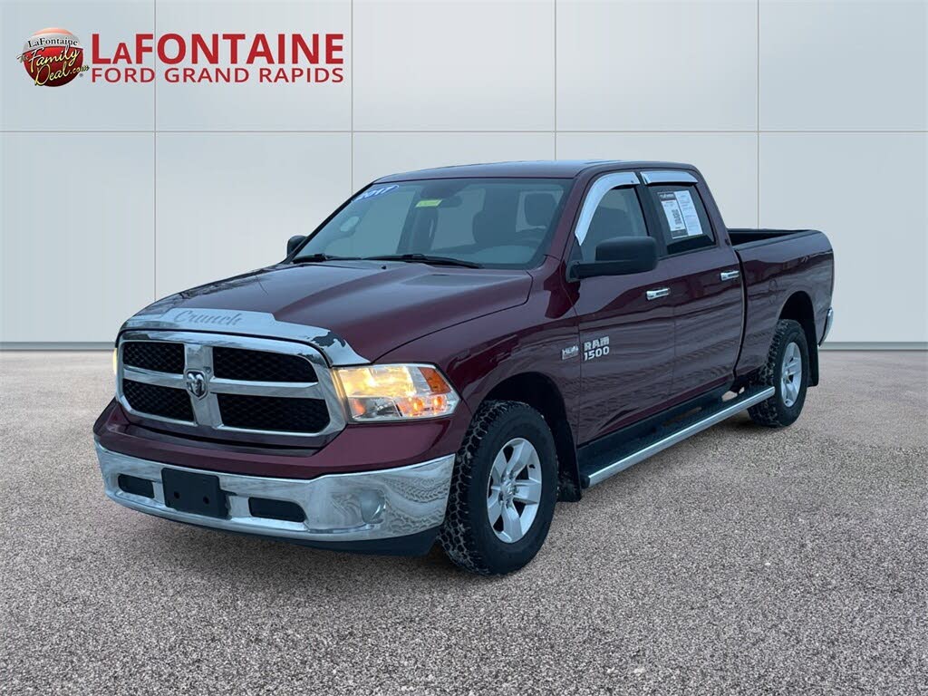 2017 RAM 1500 SLT Crew Cab 4WD