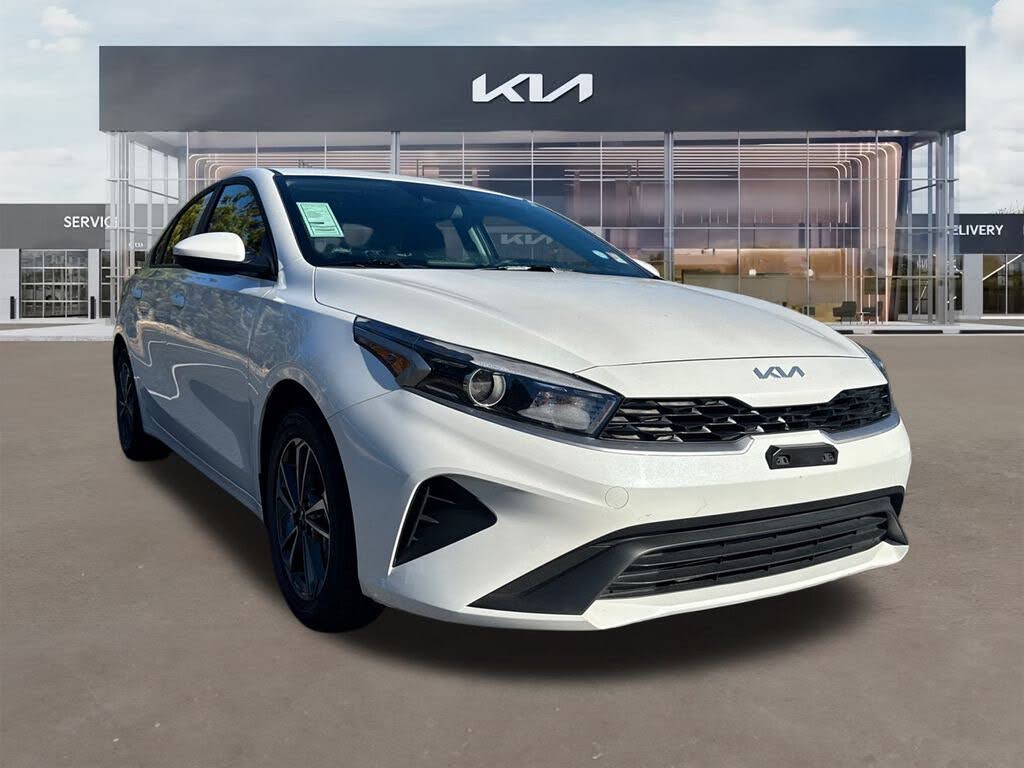 2024 Kia Forte LXS FWD