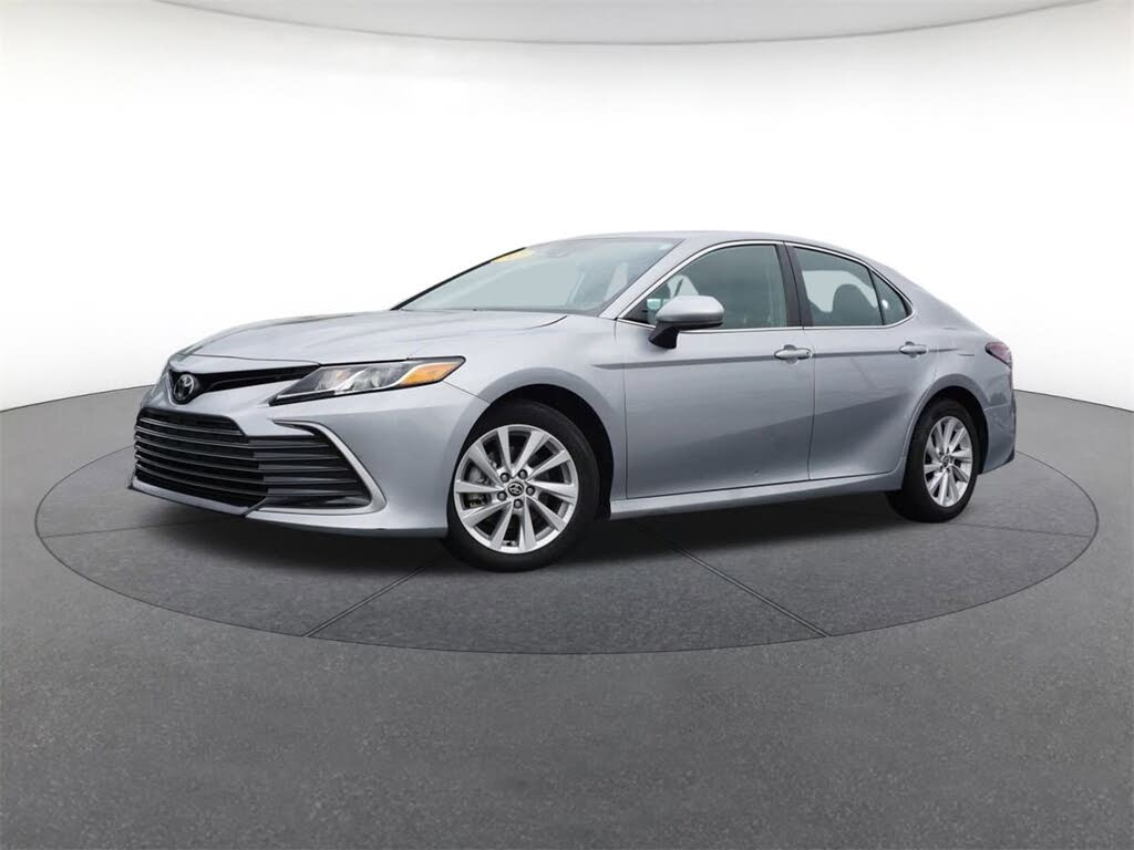 2024 Toyota Camry LE FWD