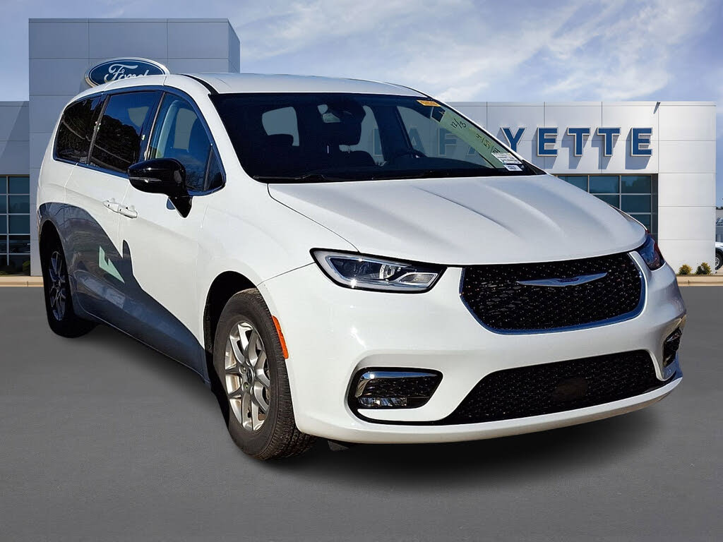 2024 Chrysler Pacifica Touring L FWD