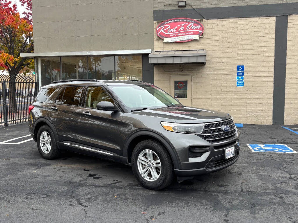 2020 Ford Explorer XLT RWD