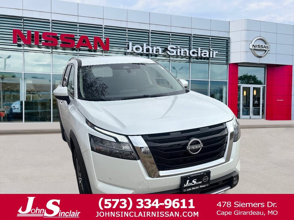 2025 Nissan Pathfinder SL 4WD