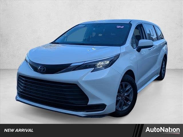 2024 Toyota Sienna LE 8-Passenger FWD