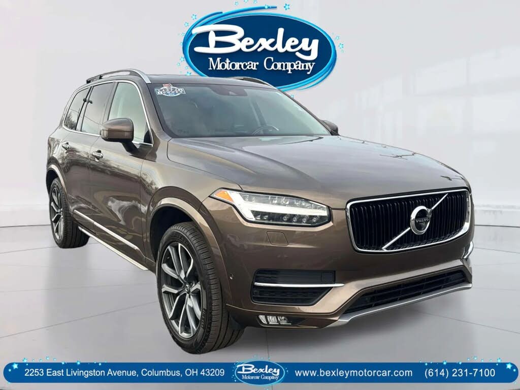 2017 Volvo XC90 T6 Momentum AWD