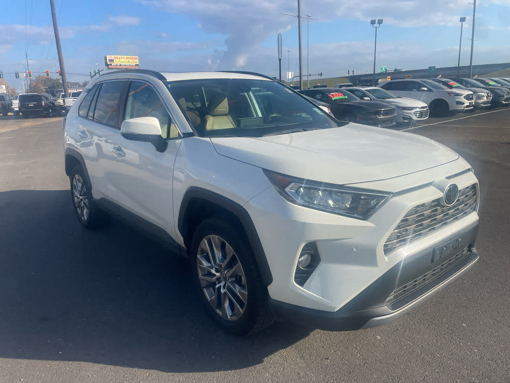 2019 Toyota RAV4 Limited FWD