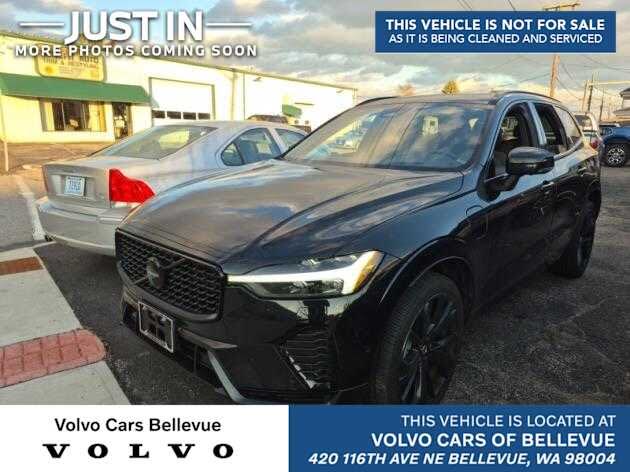 2024 Volvo XC60 Recharge T8 Ultimate Black Edition eAWD