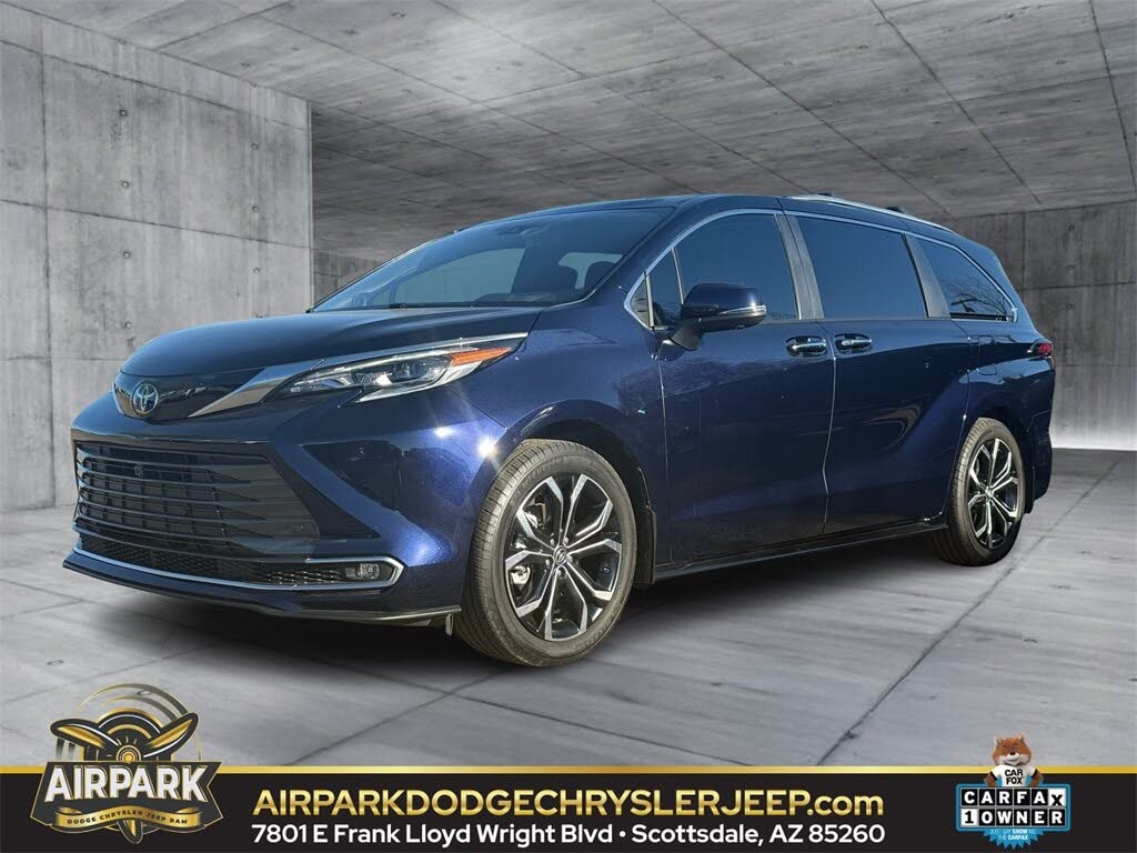 2025 Toyota Sienna Platinum 7-Passenger FWD