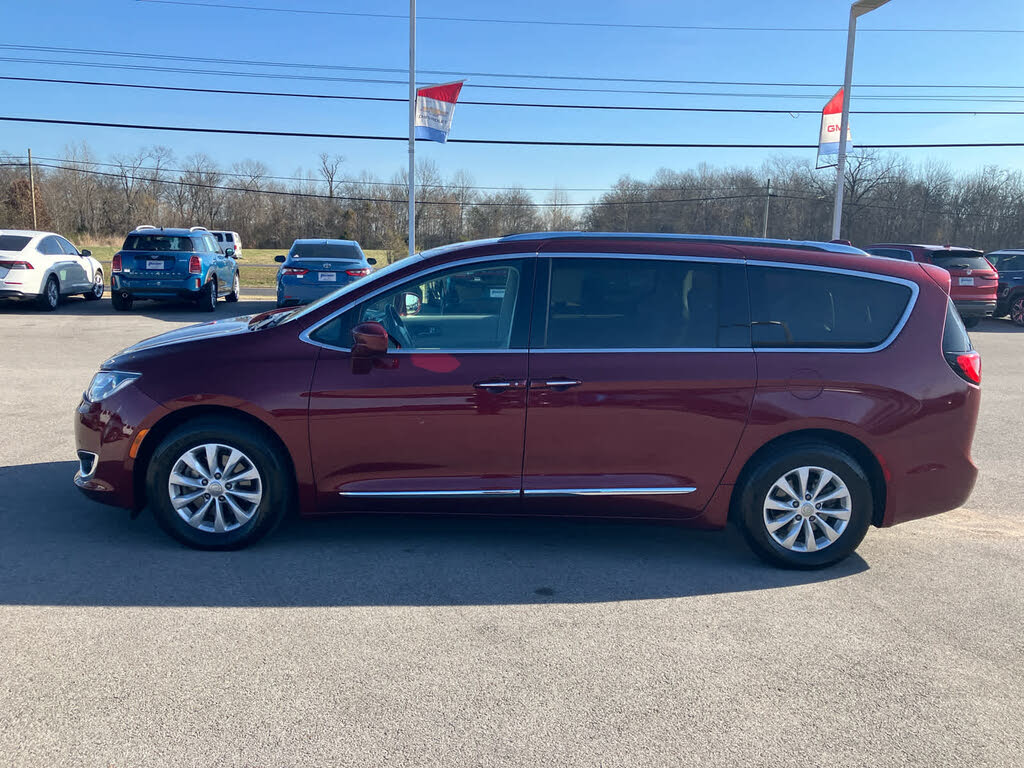 2018 Chrysler Pacifica Touring L FWD