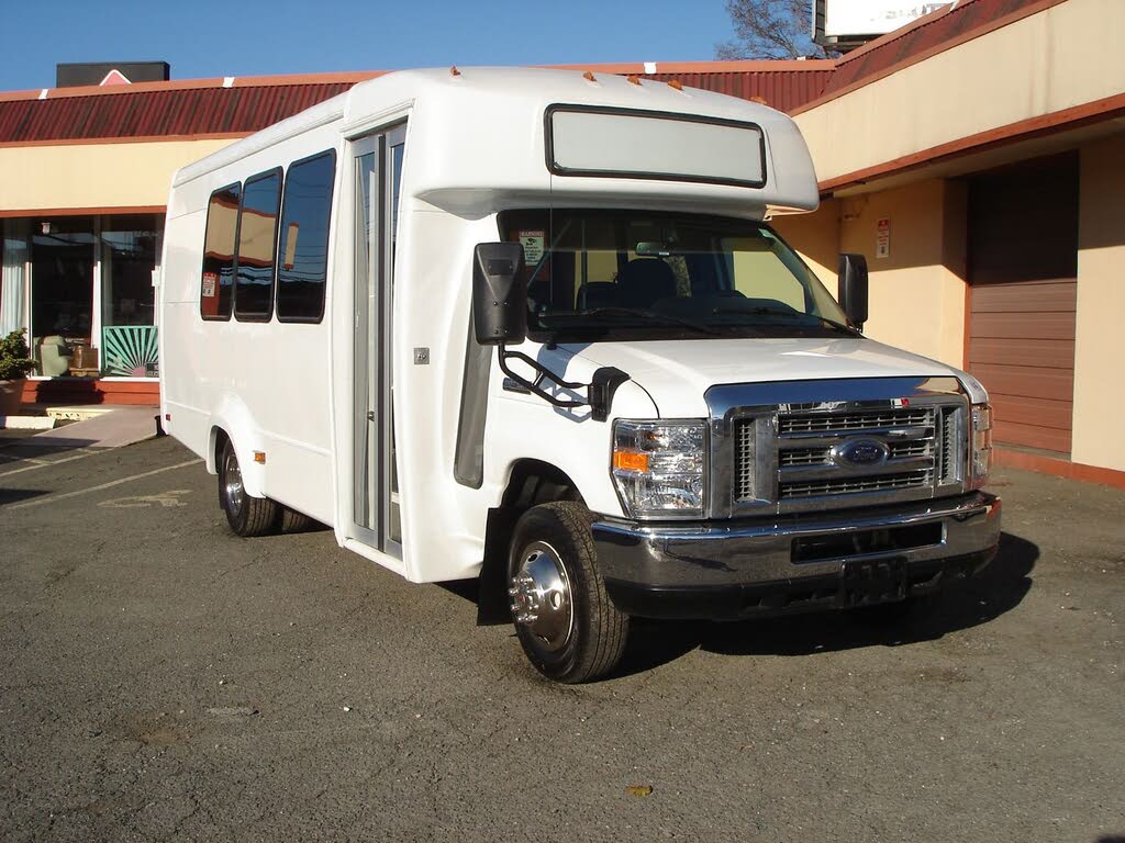 2011 Ford E-Series Chassis E-350 SD Cutaway 138 DRW RWD