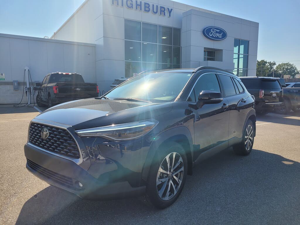 Toyota Corolla Cross XLE AWD 2025