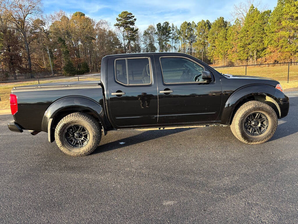 2013 Nissan Frontier SV Crew Cab 4WD