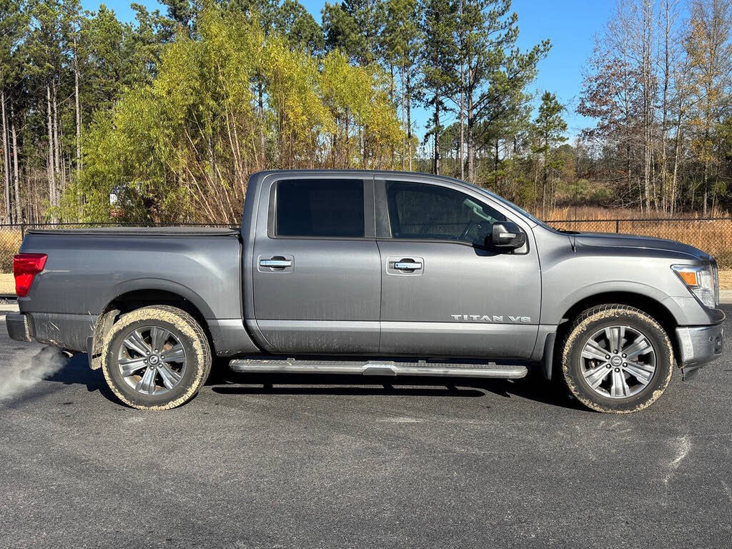 2018 Nissan Titan SV Crew Cab 4WD