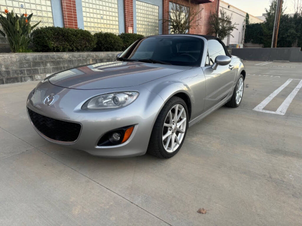 2010 Mazda MX-5 Miata Sport