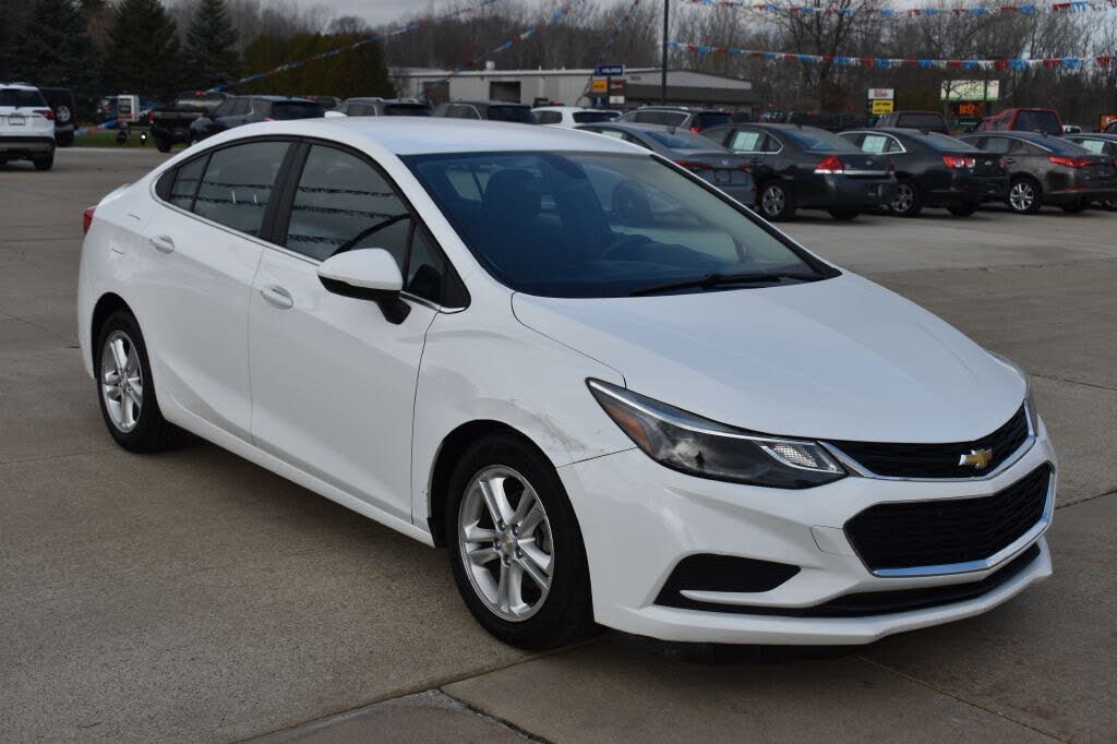 2017 Chevrolet Cruze LT Sedan FWD