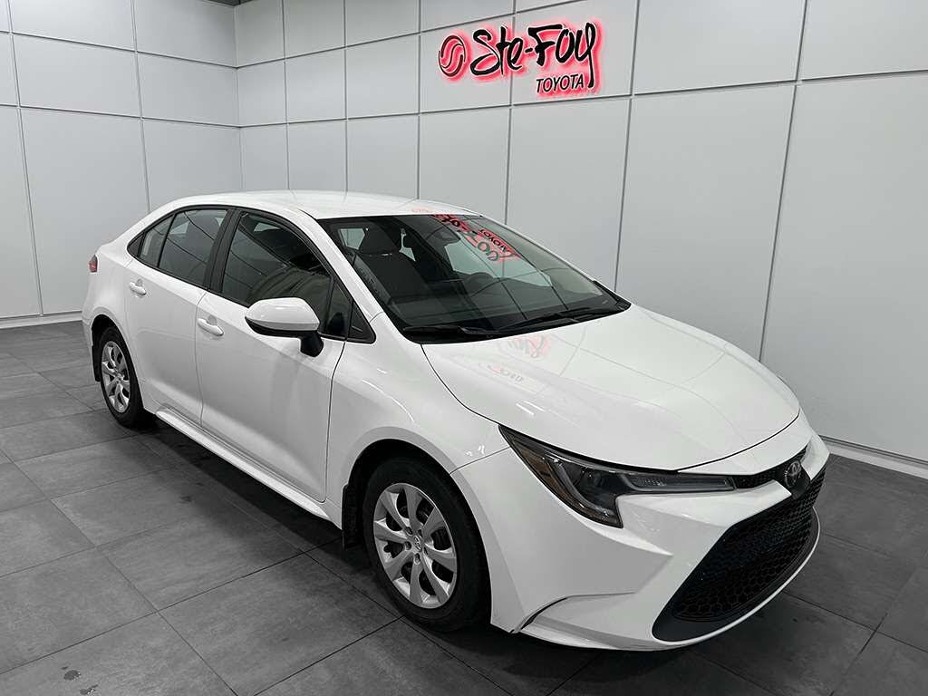 2022 Toyota Corolla LE FWD
