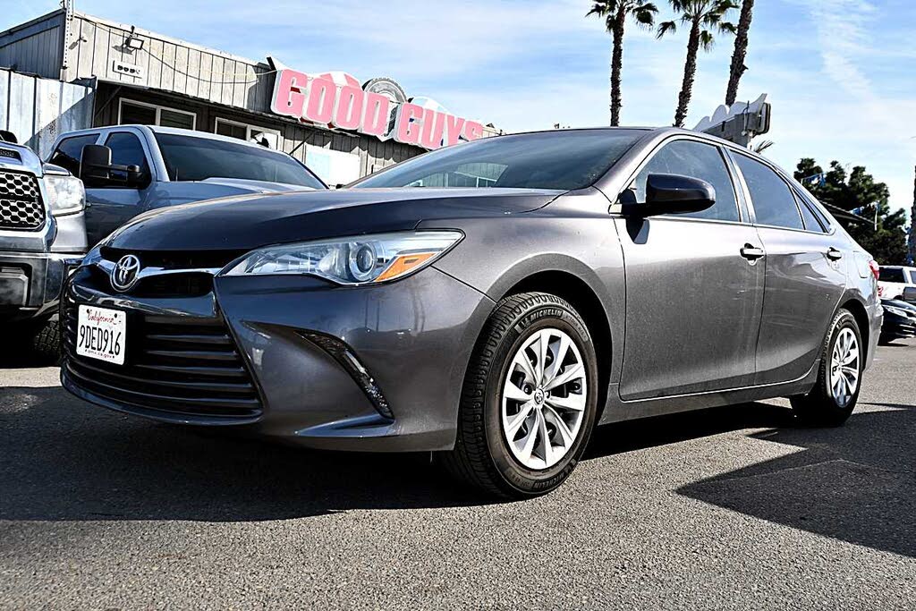 2016 Toyota Camry LE