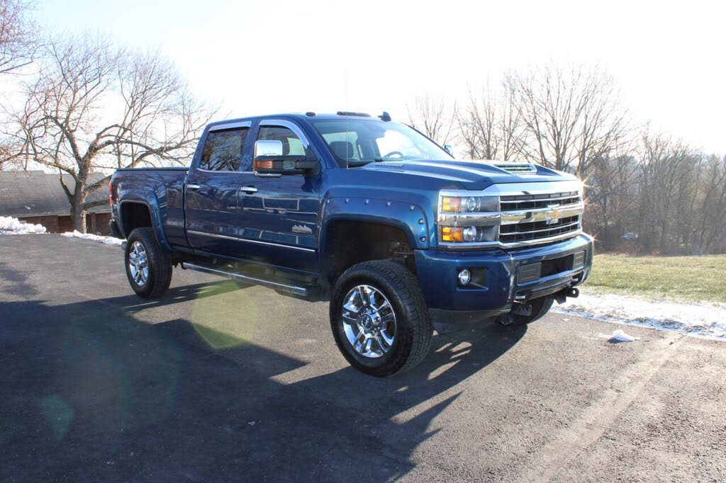 2019 Chevrolet Silverado 2500HD High Country Crew Cab 4WD