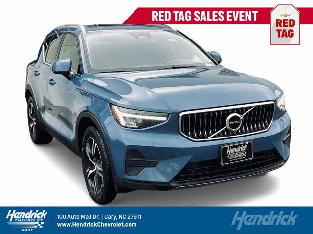 2025 Volvo XC40 B5 Core Bright Theme AWD