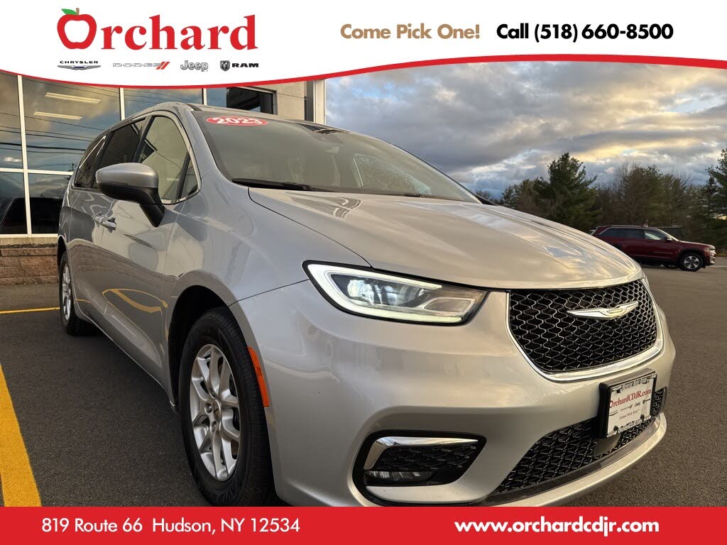 2023 Chrysler Pacifica Touring FWD