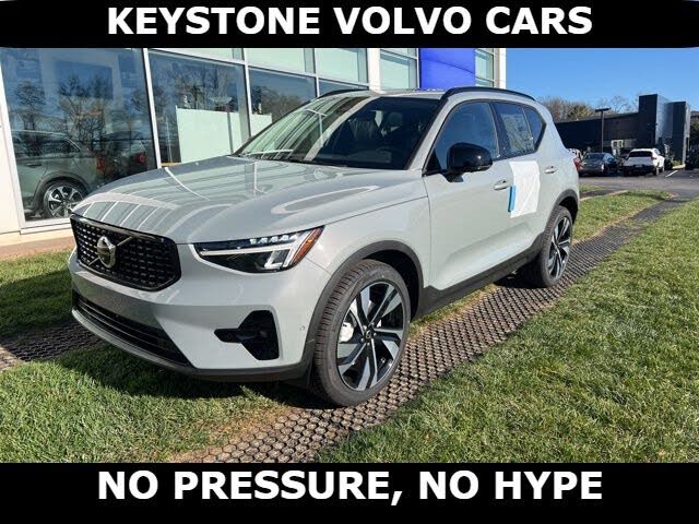 2026 Volvo XC40 B5 Plus AWD