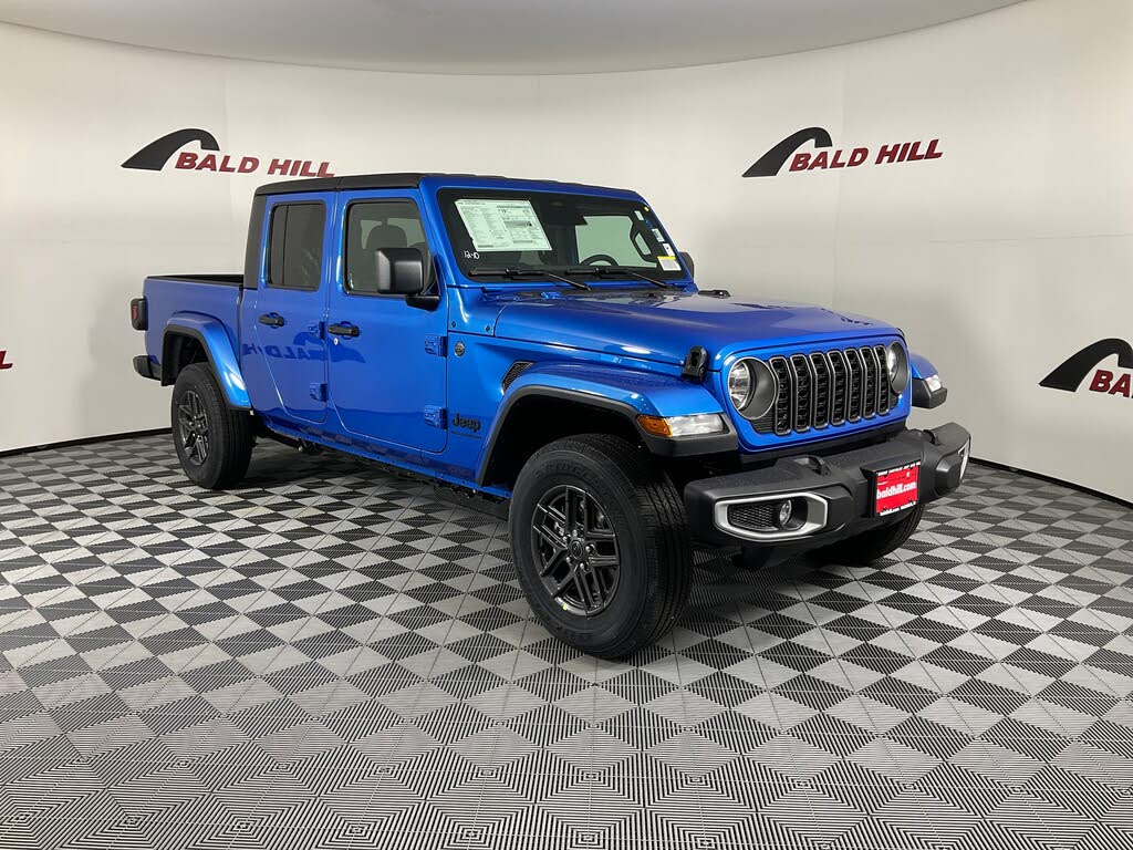 2026 Jeep Gladiator Sport S Crew Cab 4WD