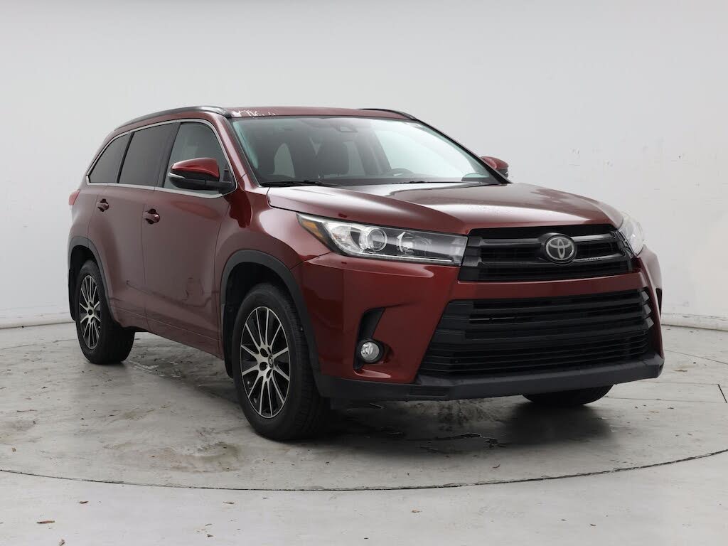 2017 Toyota Highlander SE