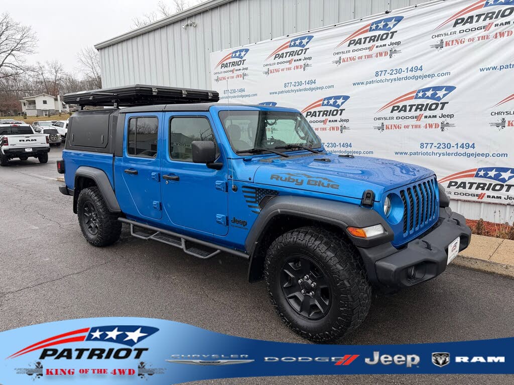 2020 Jeep Gladiator Sport S Crew Cab 4WD