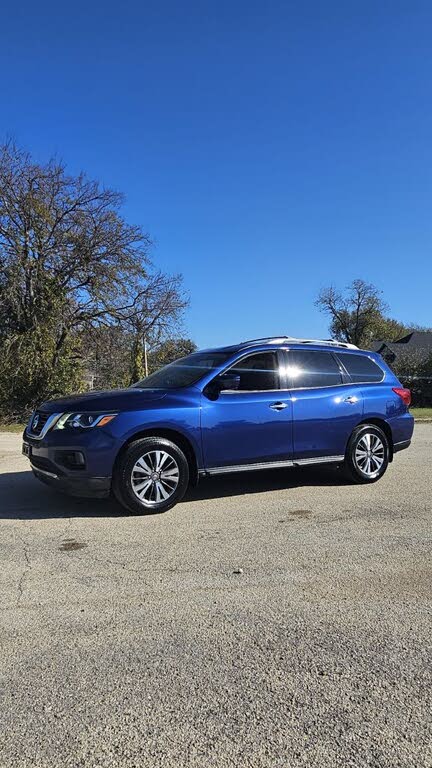 2017 Nissan Pathfinder S