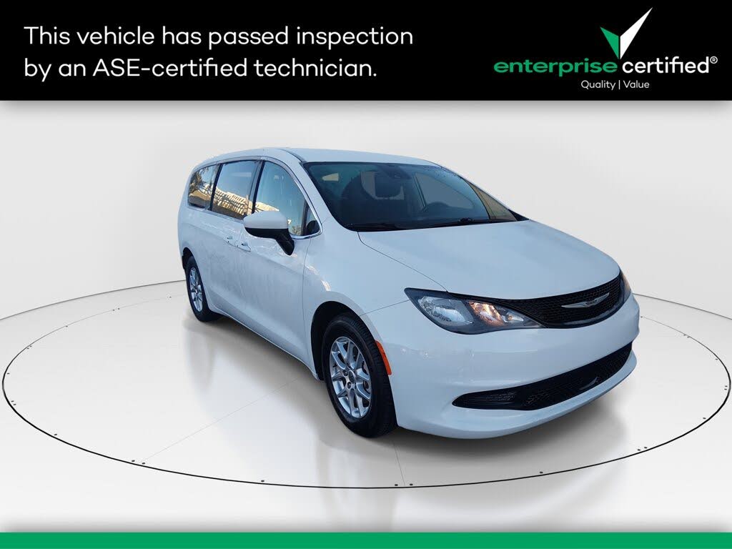 2023 Chrysler Voyager LX FWD