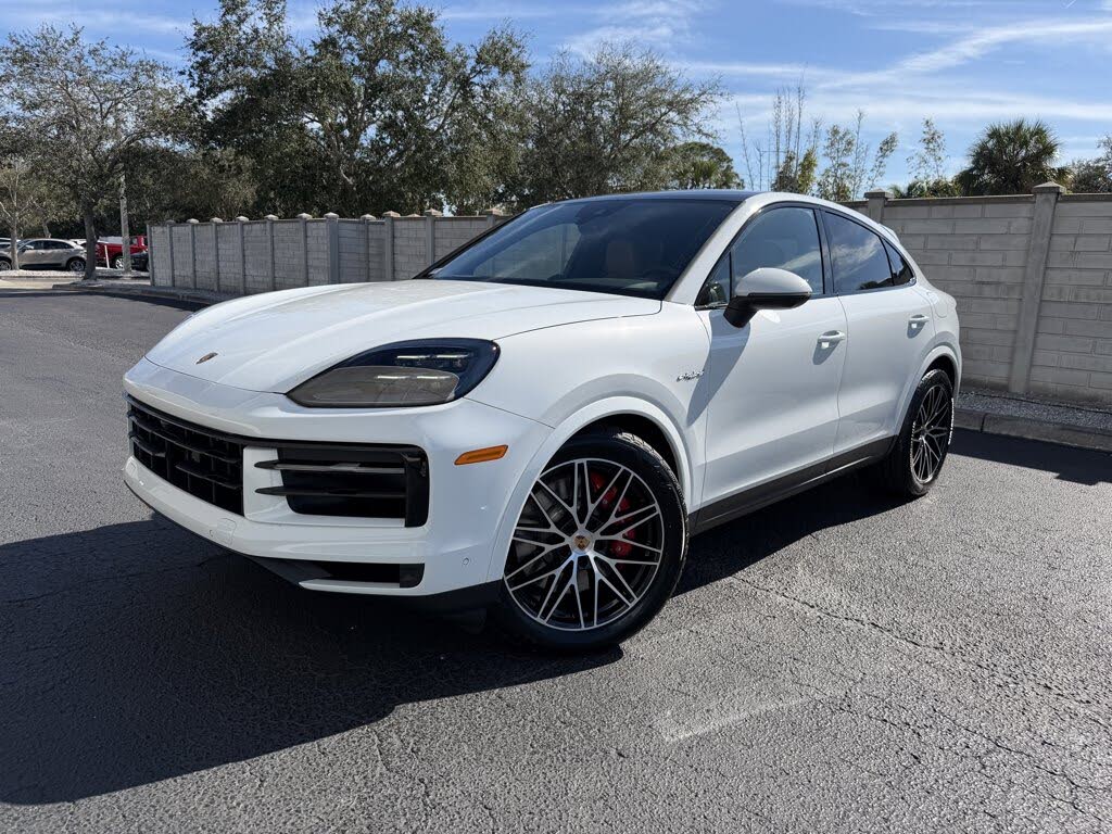 2026 Porsche Cayenne Coupe S AWD