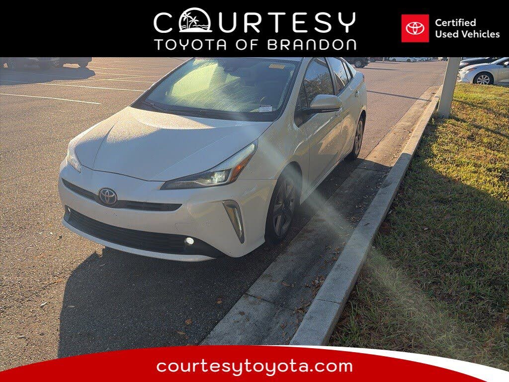 2022 Toyota Prius L Eco FWD