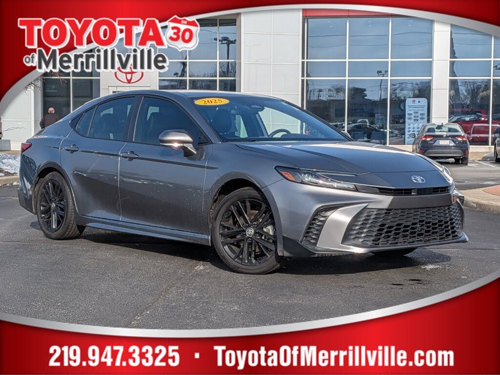 2025 Toyota Camry SE FWD