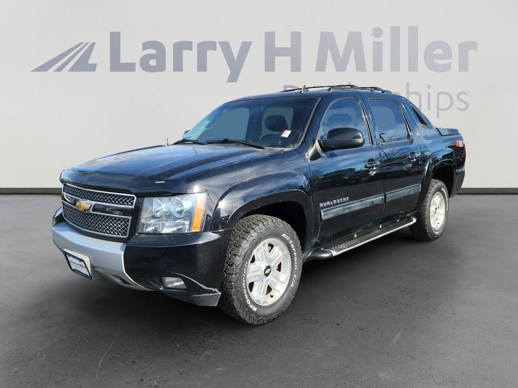 2013 Chevrolet Avalanche LT Black Diamond Edition 4WD