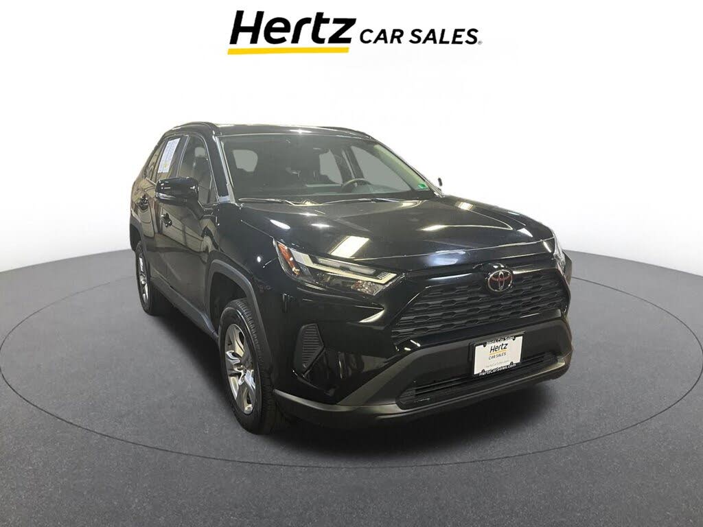 2025 Toyota RAV4 XLE FWD