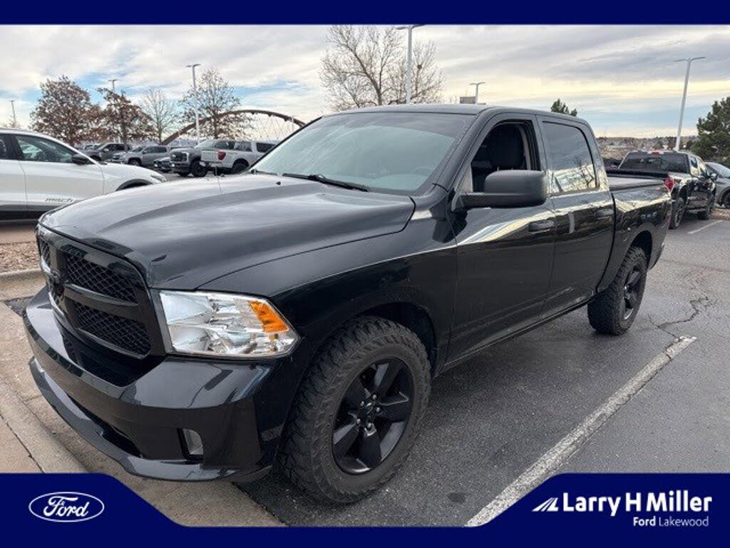 2015 RAM 1500 Express Crew Cab 4WD