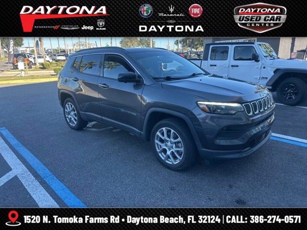 2023 Jeep Compass Latitude Lux 4WD
