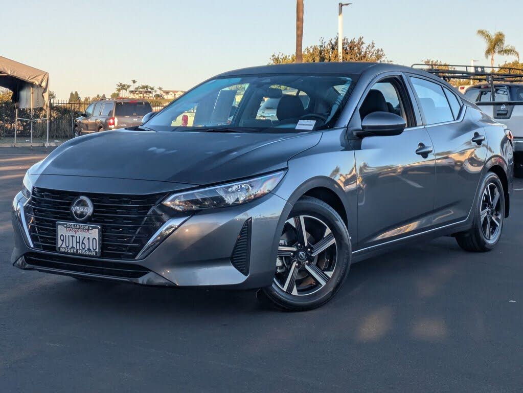 2025 Nissan Sentra SV FWD