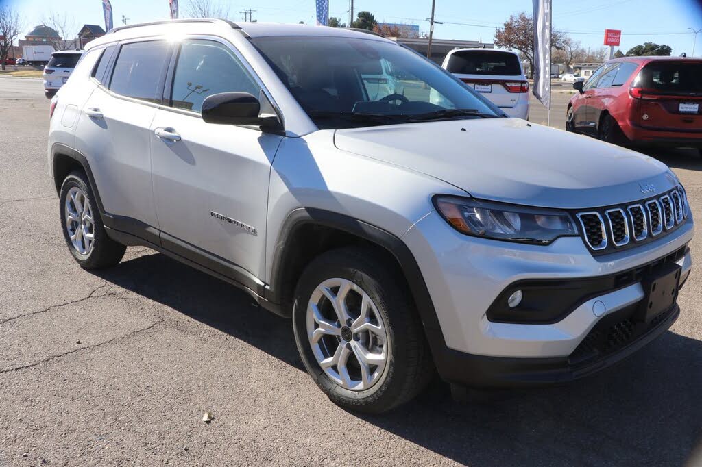 2026 Jeep Compass Latitude 4WD