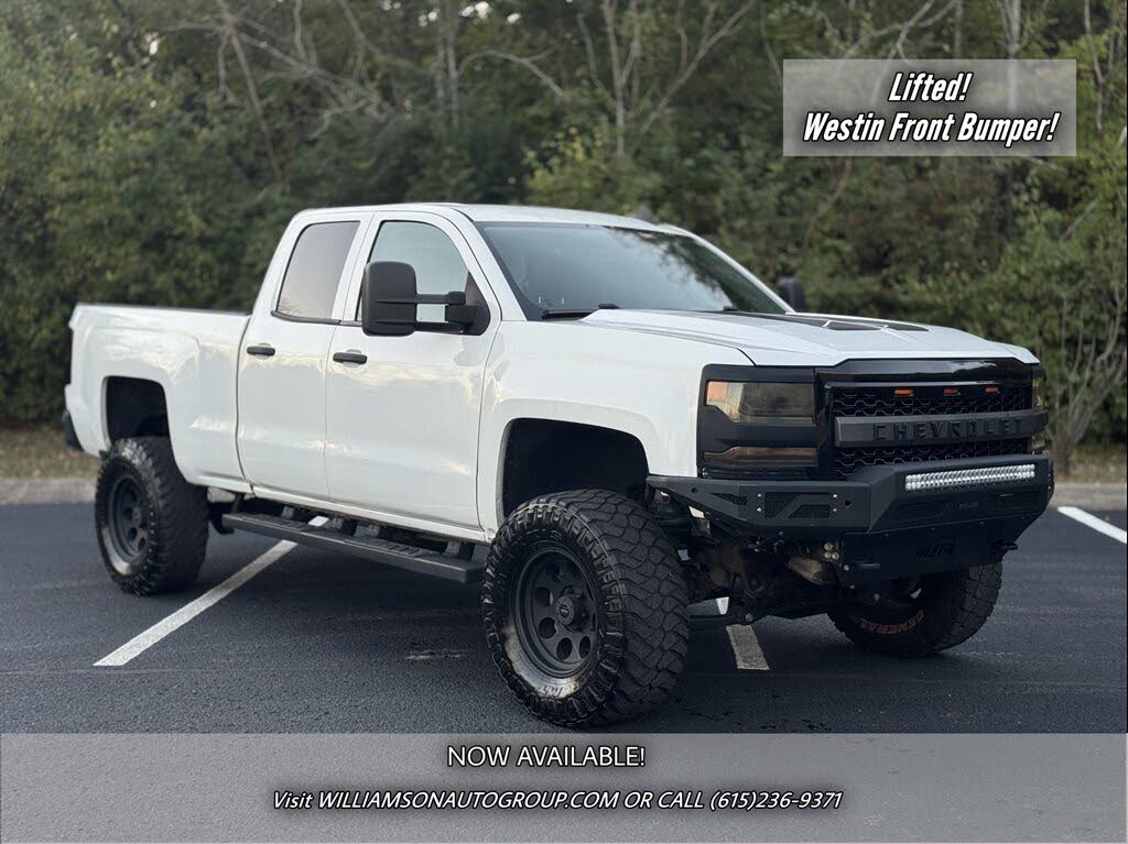 2017 Chevrolet Silverado 1500 Custom Double Cab 4WD