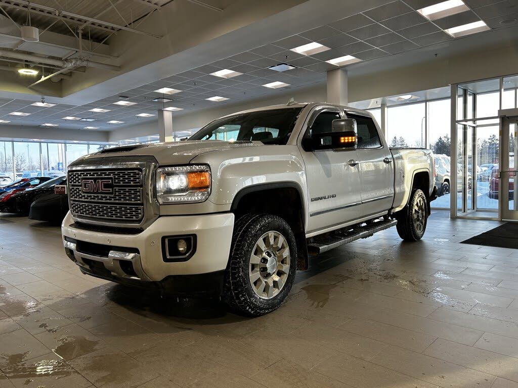 2019 GMC Sierra 2500HD Denali Crew Cab 4WD