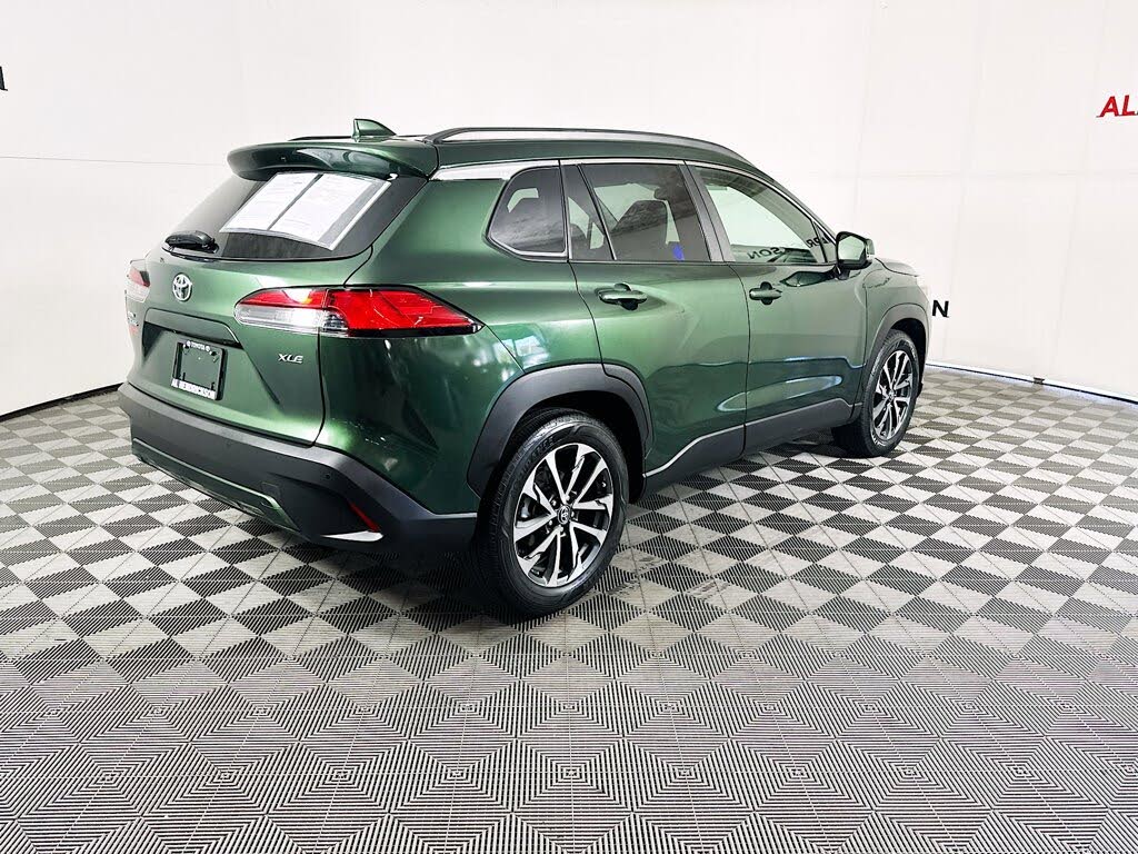 2023 Toyota Corolla Cross XLE FWD