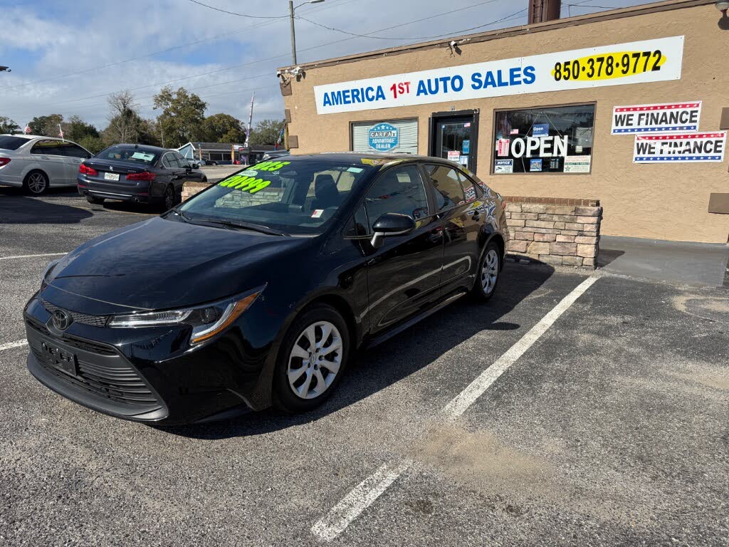 2025 Toyota Corolla LE FWD