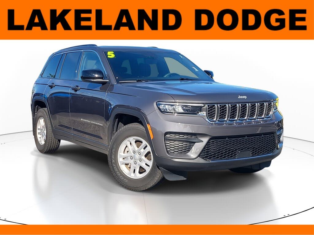 2025 Jeep Grand Cherokee Laredo RWD