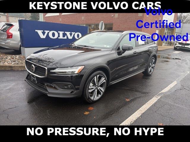 2025 Volvo V60 Cross Country B5 Plus AWD