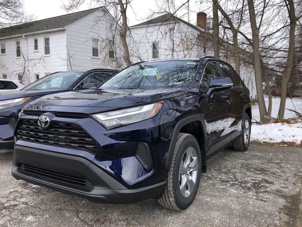 2025 Toyota RAV4 Hybrid XLE AWD