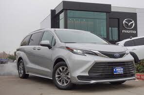 Toyota Sienna LE 8-Passenger FWD