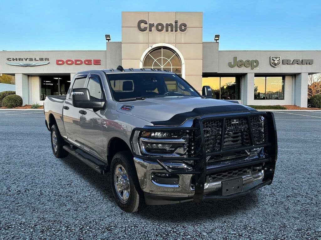 2025 RAM 3500 Tradesman Crew Cab 4WD