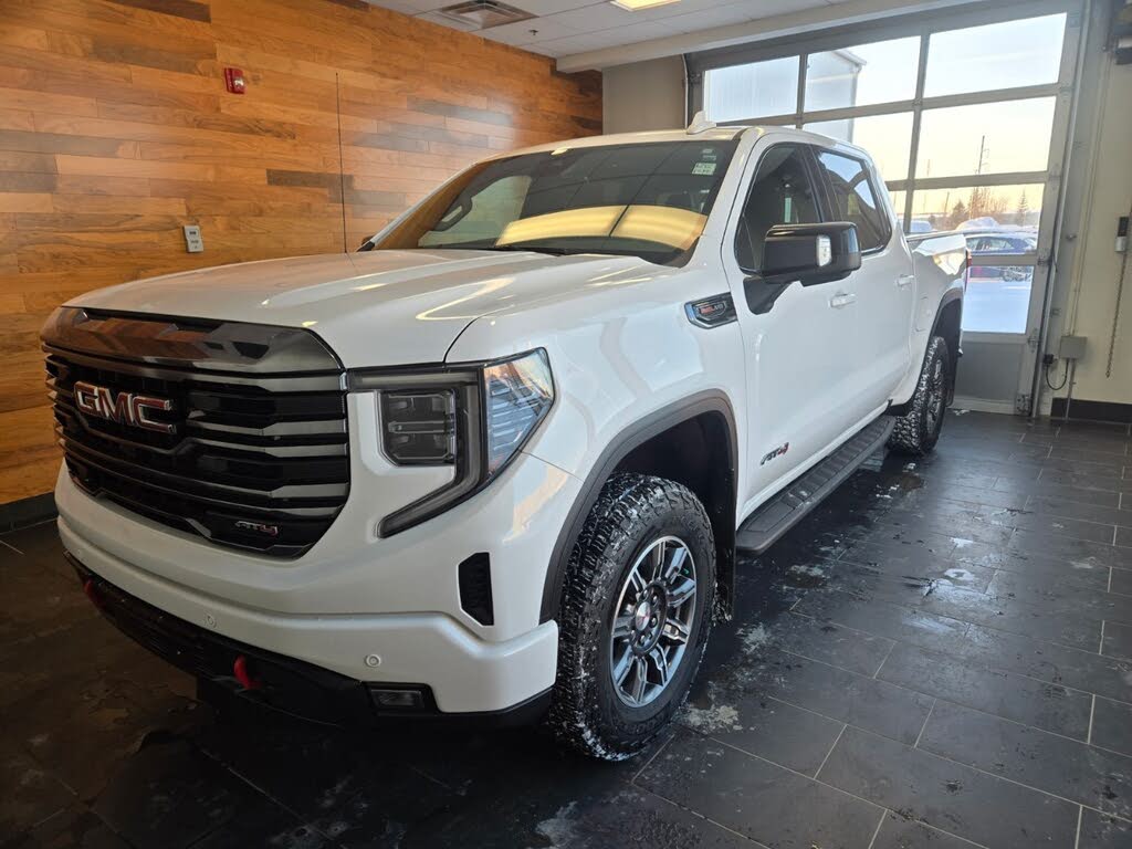 2024 GMC Sierra 1500 AT4 Crew Cab 4WD